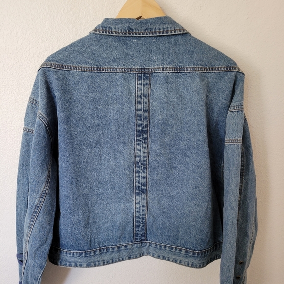 A LOVE A Oversized Cropped Jean Jacket - Picture 2 of 9